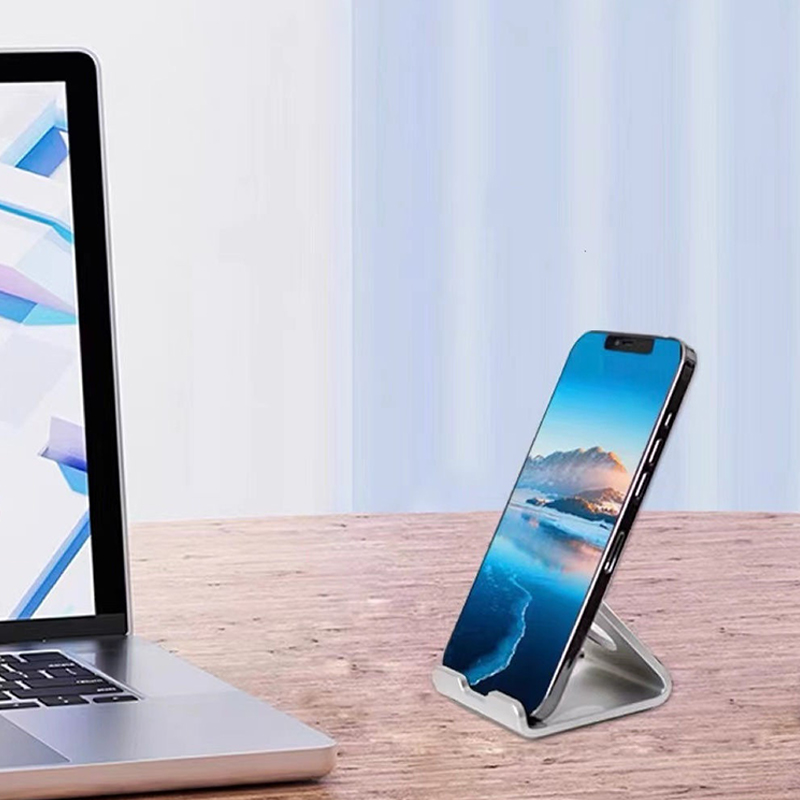 Metalowy stojak na telefon kom – Essential Tablet Accessories recenzja i cena
